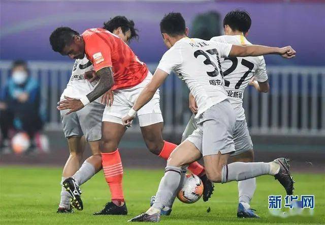 恒大客场逆转华夏幸福，稳固榜首位置的简单介绍