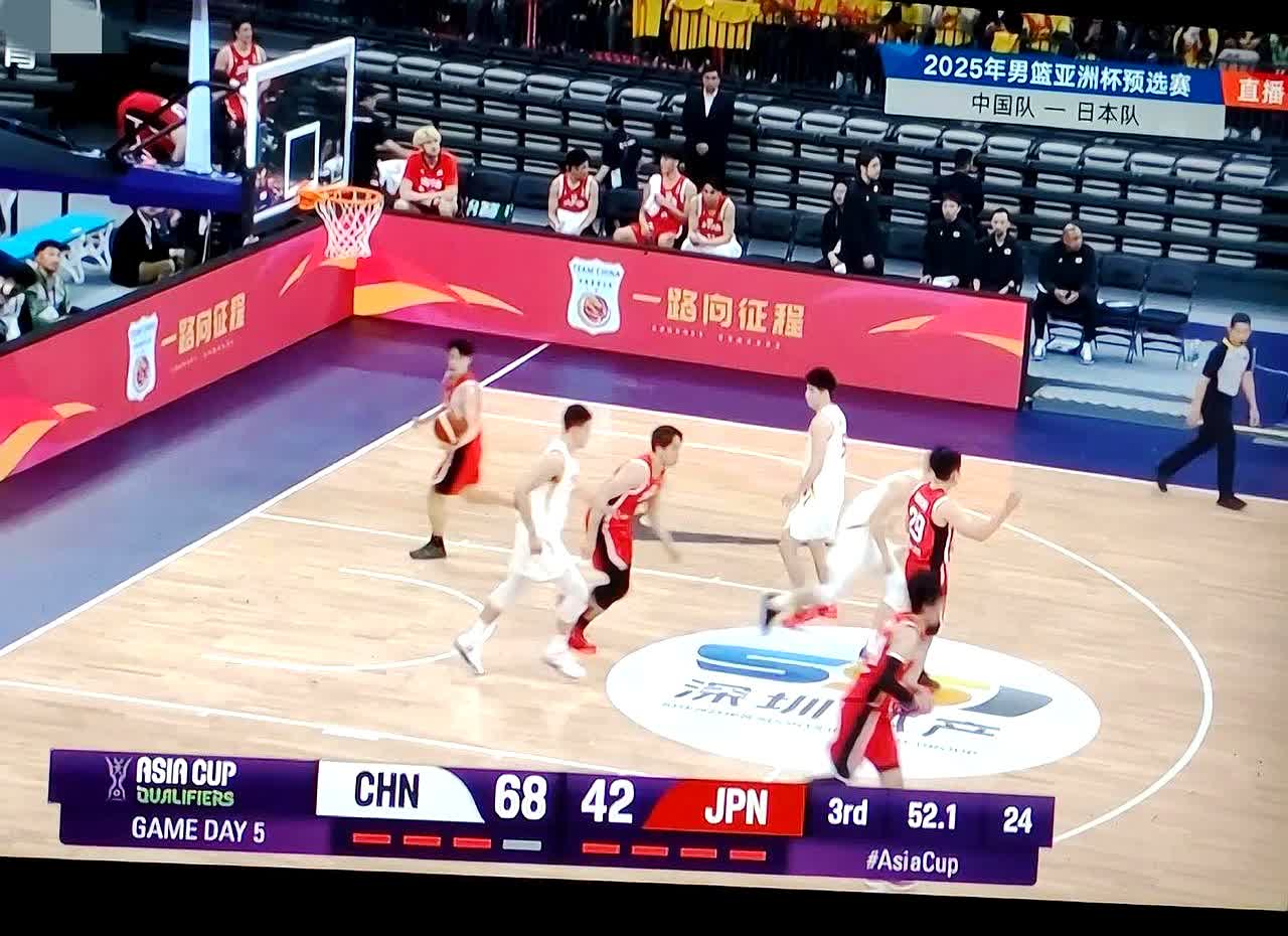 男篮亚预赛集锦：周鹏16分，中国力克日本的简单介绍